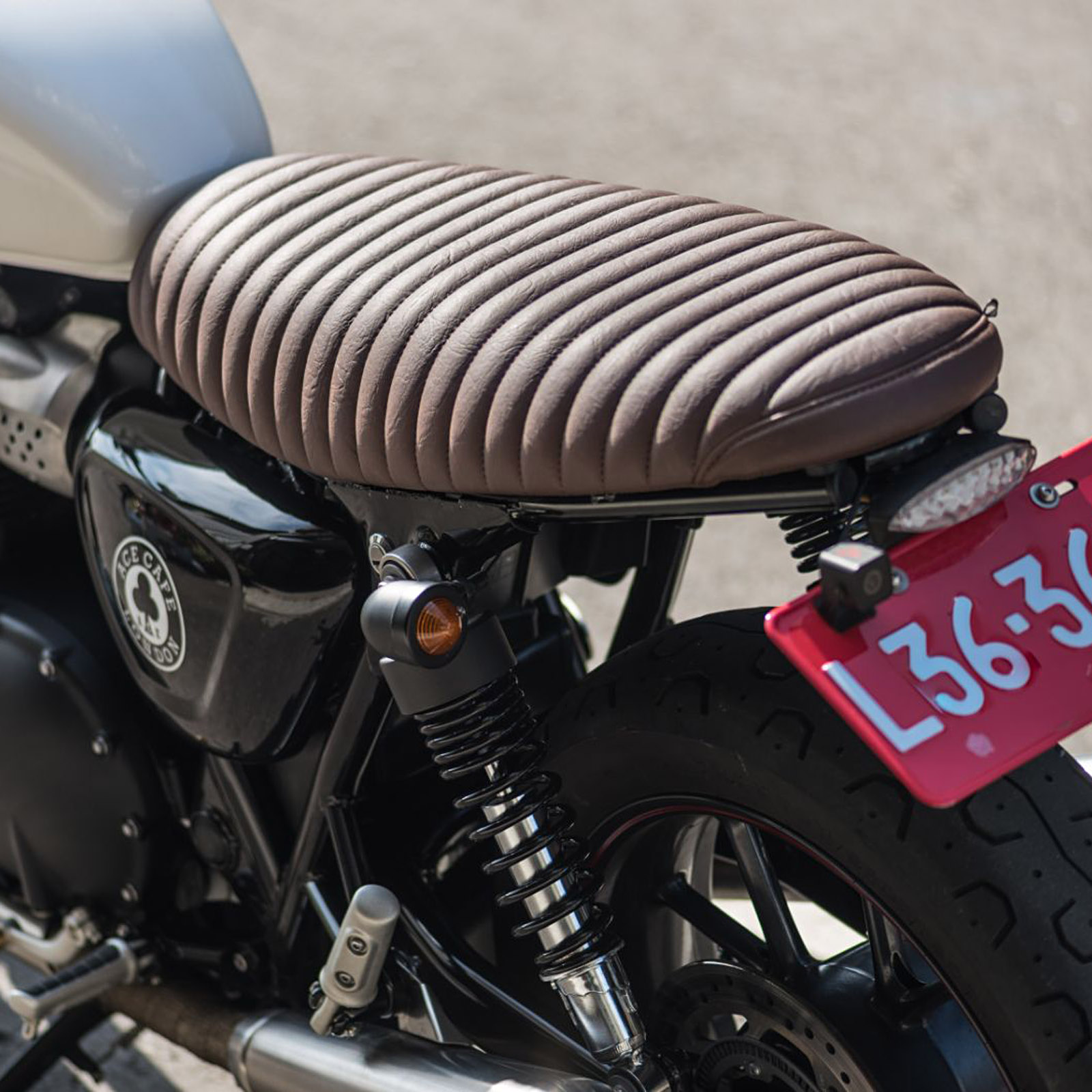 MSM026-bGFqQ4GTvue69S