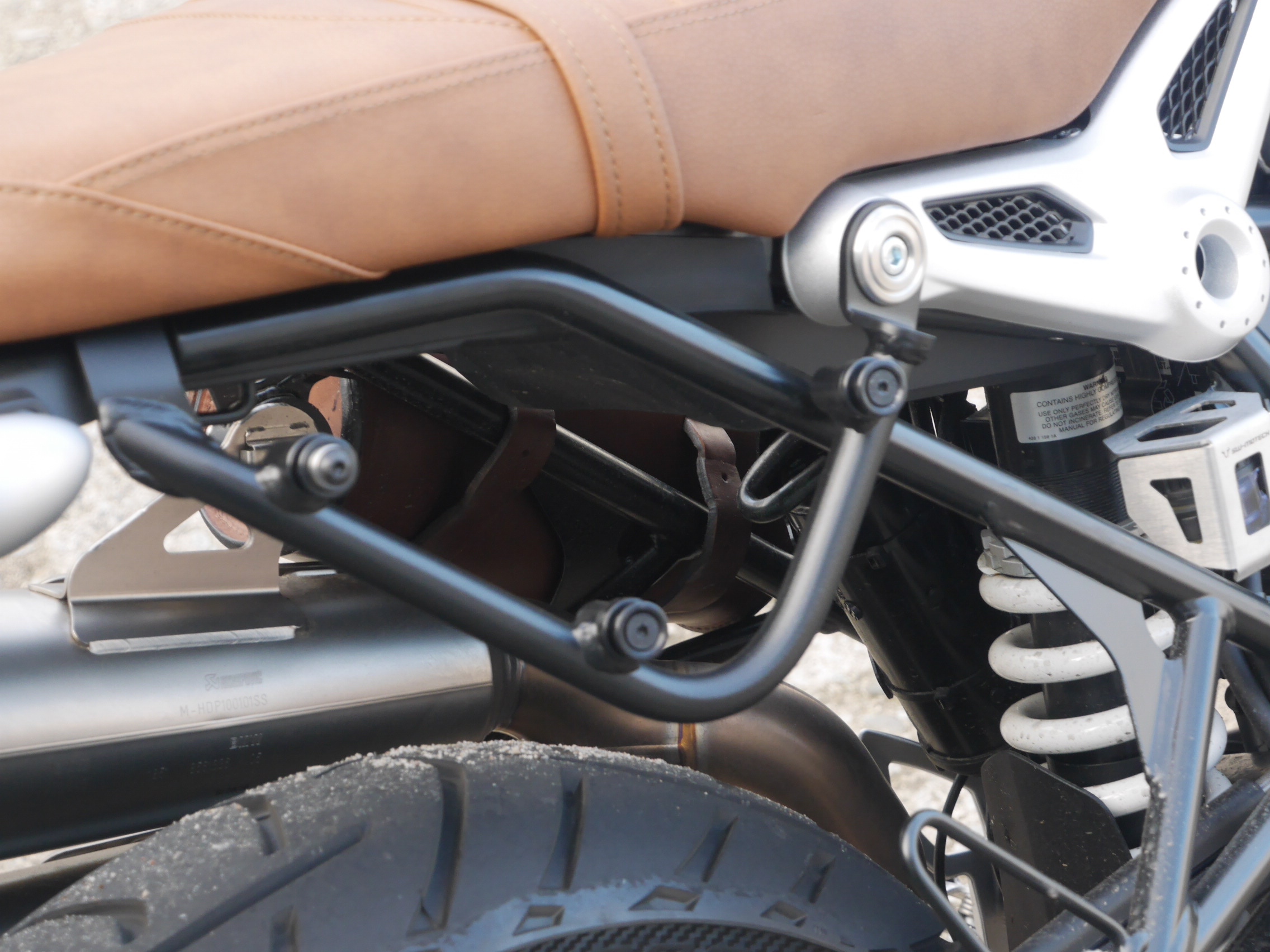 211257393R-F588b15bb2ef66