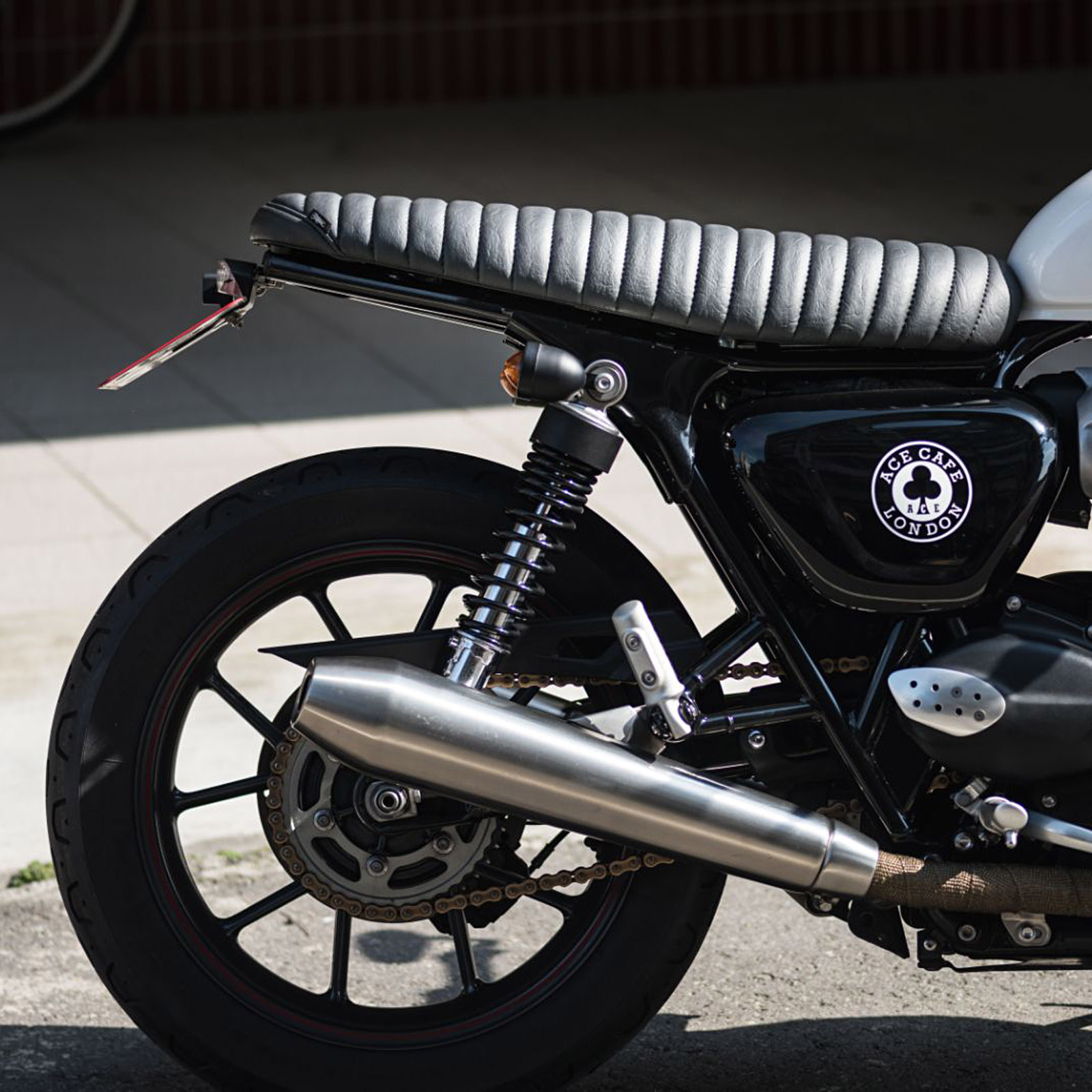 MSM025-ag7rLZoeycR1KQ