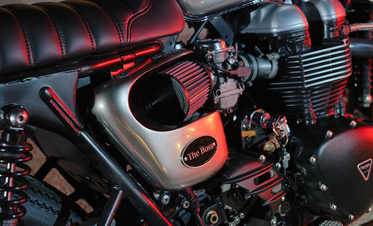 bonneville-theboss-tamarit-detalle-2-min
