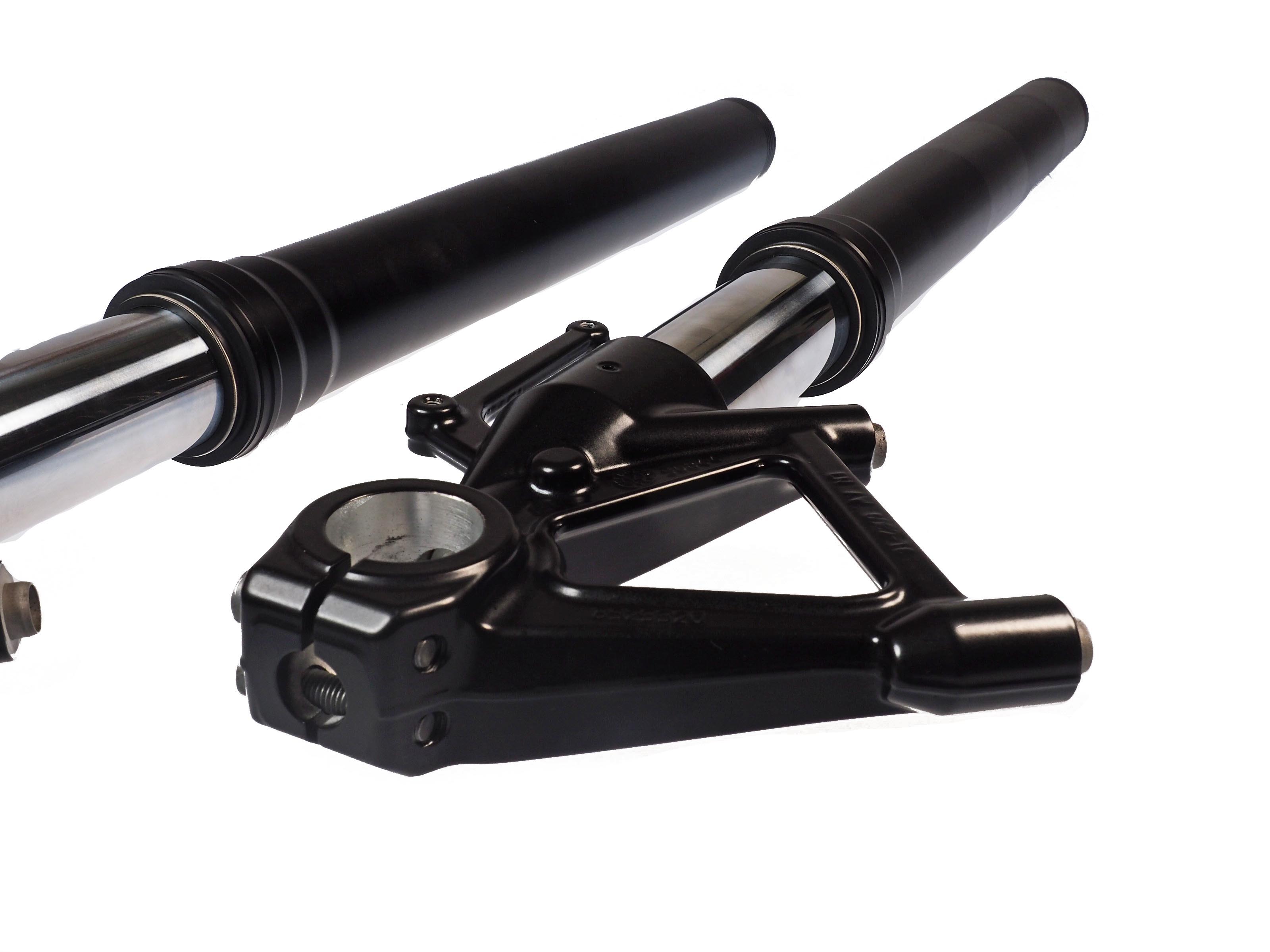 211257513-B-c5a913b68ae7d0 BMW fork legs with black coating