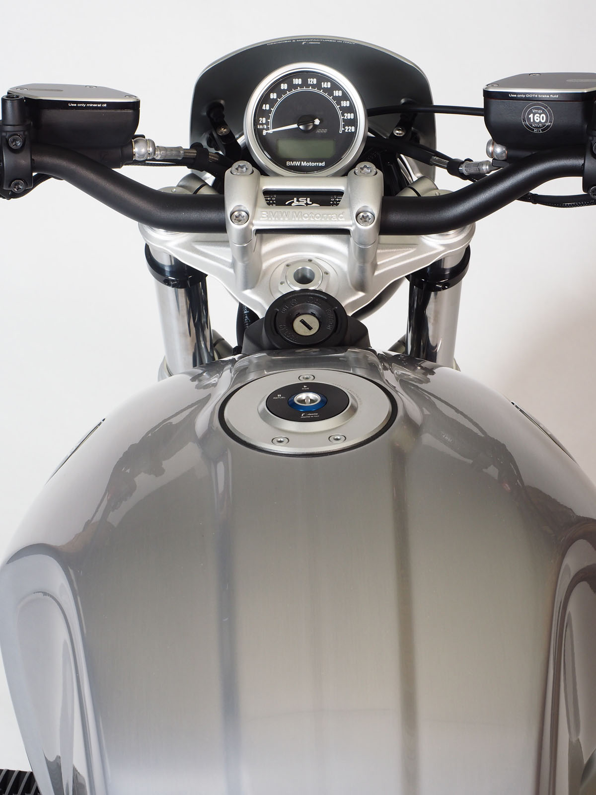 Rizoma Fuel Filler Cap R9t Tank Tank Accessories Bmw R9t Classicbike Raisch