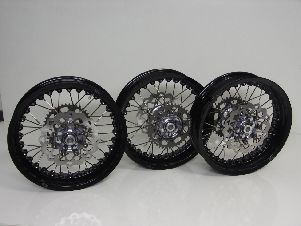 Kineo Wheels Thruxton 1200 / Thruxton R CB10936M