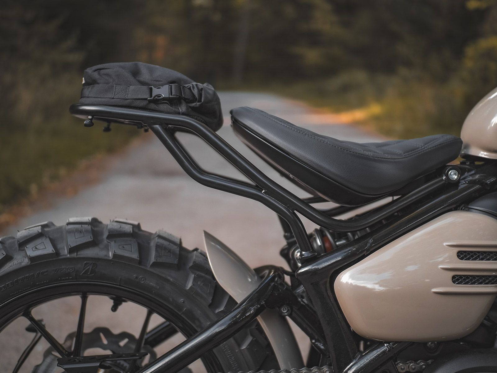 Triumph Bobber luggage rack
